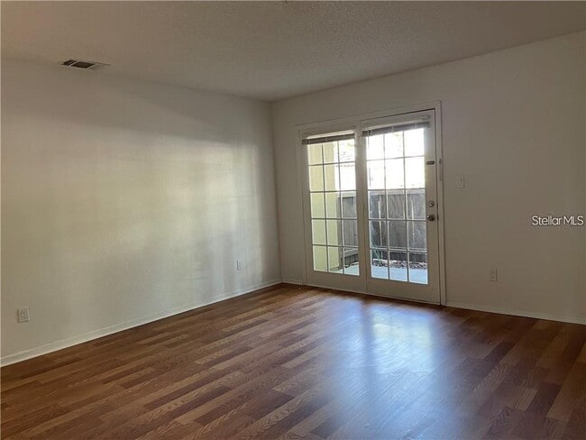 Foto del edificio - 246 Afton Square