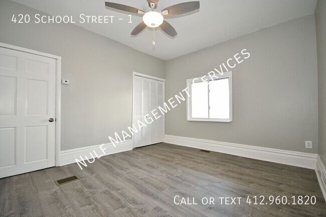 Foto del edificio - 420 School St