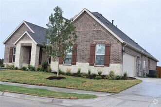 Building Photo - 1321 Maleck St