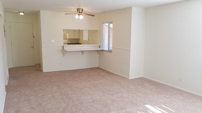 Foto del edificio - Charming 2-Bedroom Condo for Rent