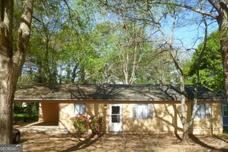 Building Photo - 6627 Bent Creek Dr