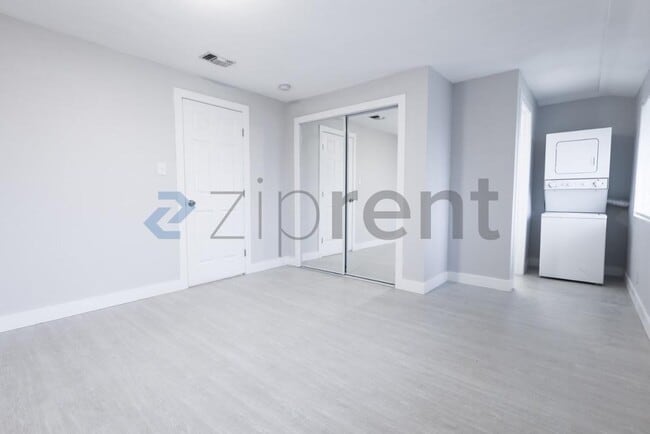 Building Photo - 7057 Forman Way