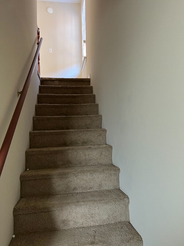 Foto del edificio - 6474 Bedford Ln