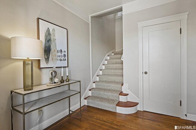 Building Photo - 646 De Haro St