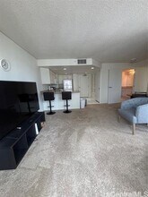 Building Photo - 1314 Kalakaua Ave