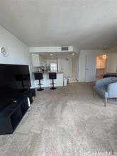 Building Photo - 1314 Kalakaua Ave