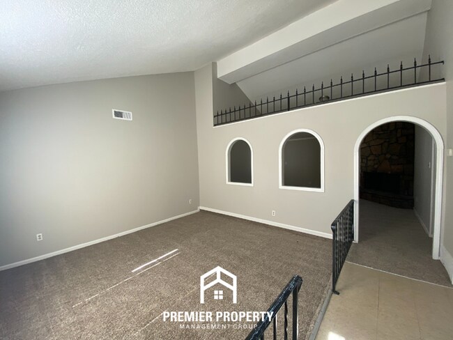 Foto del edificio - 3796 St Elmo Ave