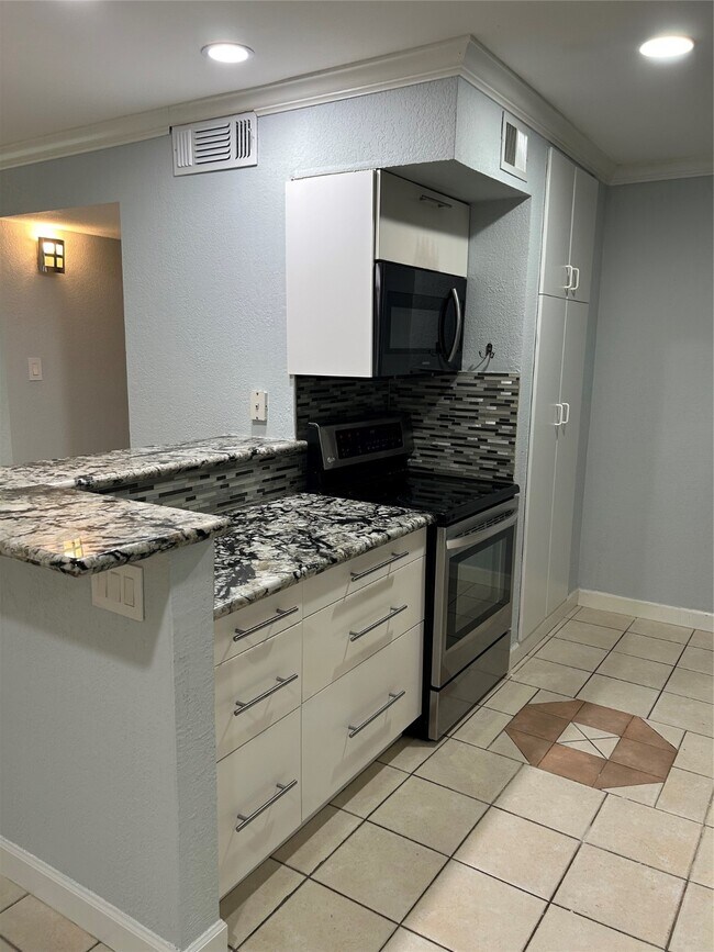 Foto del edificio - 5550 N Braeswood Blvd