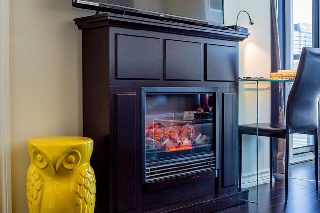 Photo du bâtiment - 386 Yonge St