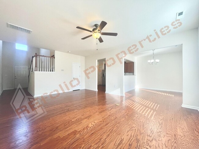 Building Photo - Beautiful 3 Bedroom, 2.5 Bathroom Townhome w/ 2-Car Garage @ Southpoint Townes, Durham – Availabl...