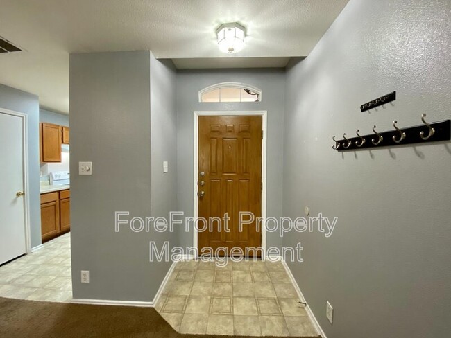 Building Photo - 10335 Bobcat Bluff