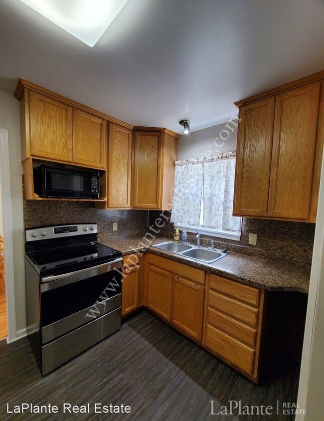 Building Photo - 3 br, 2 bath House - 2947 S Byrne Rd.