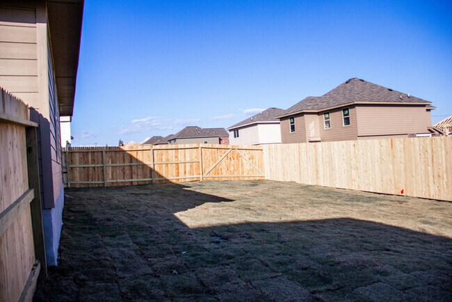 Building Photo - Tesoro Hills - 8610 Tesoro Hills, San Anto...