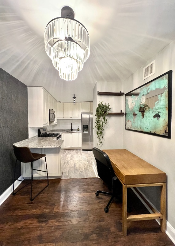 Building Photo - 700 7th St SW