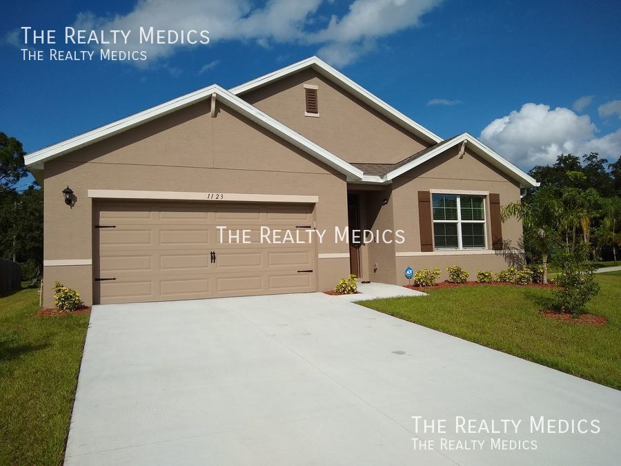 Charming, BRAND NEW 4 Bedroom, 2 Bathroom House for Rent in Palm
