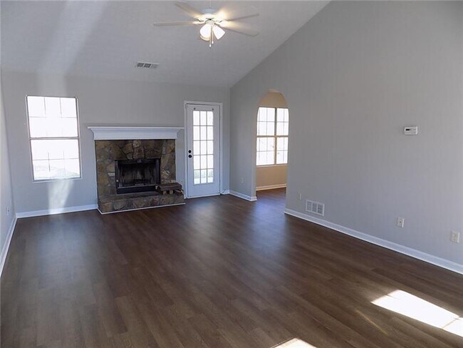 Building Photo - 528 Arcadia Ct