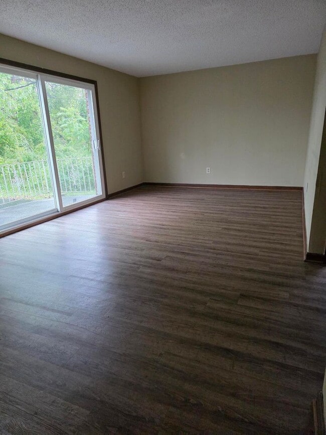 Foto del edificio - 1-Bedroom, 1-Bath
