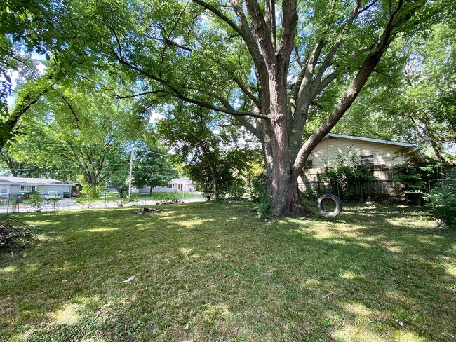 Foto del edificio - Beedle Duplex (231/233)