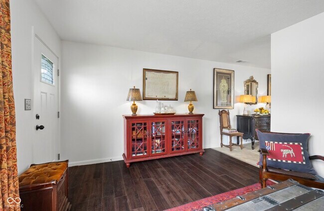 Foto del edificio - 515 E 9th St