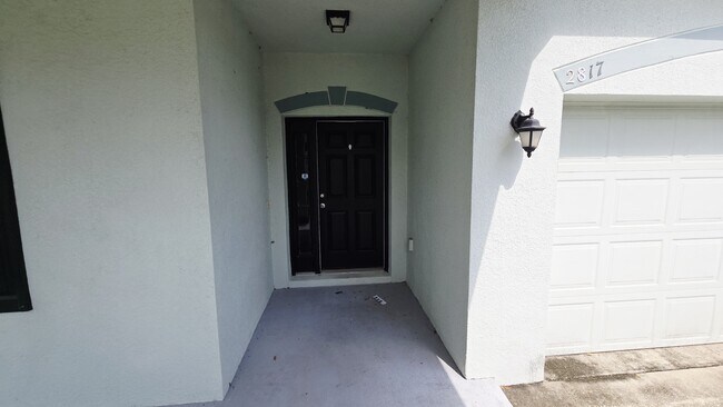 Building Photo - 2817 Moonstone Bend