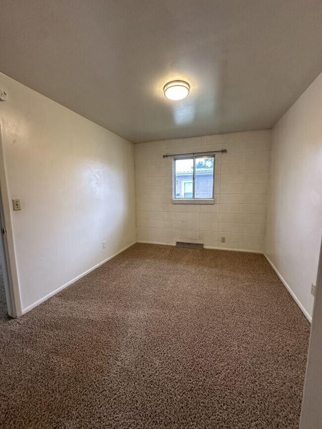 Foto del edificio - 1 bedroom in Billings MT 59102