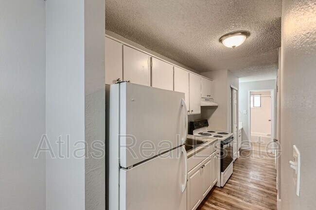 Foto del edificio - 4510 W St Clair Pl