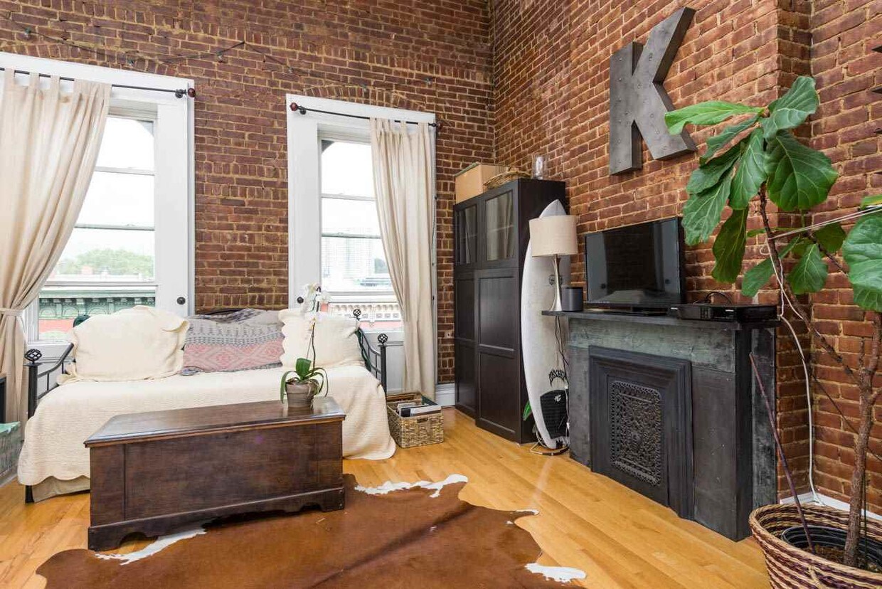 Foto principal - 933 Willow Ave