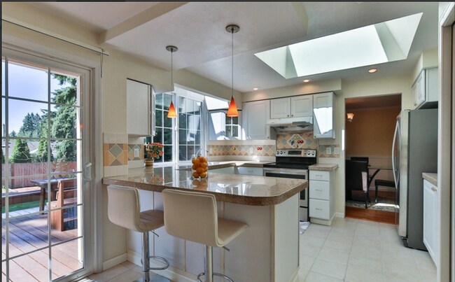 Building Photo - Exceptional Home for Rent in Mill Creek!