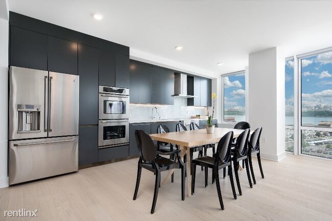 Building Photo - 3 br, 3 bath Apartment - 6650 4 Unit 4