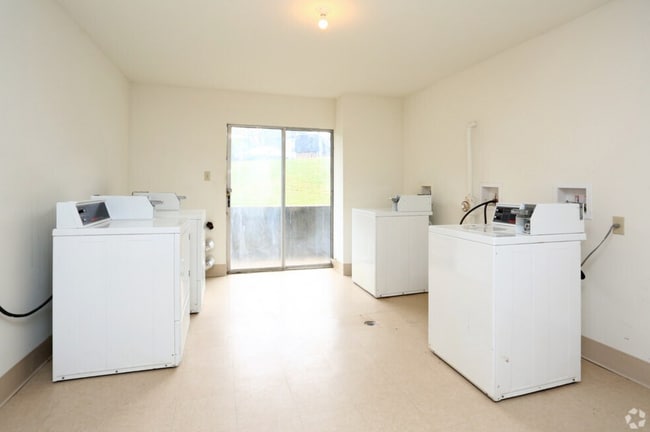 Interior Photo - Woodlands