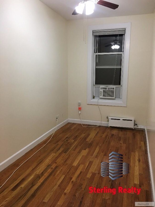 Building Photo - 3614 Ditmars Blvd