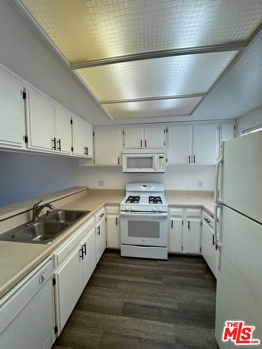 Foto del edificio - 680 Grand Ave