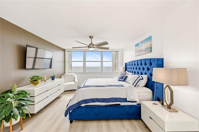 Building Photo - 2201 S Ocean Dr