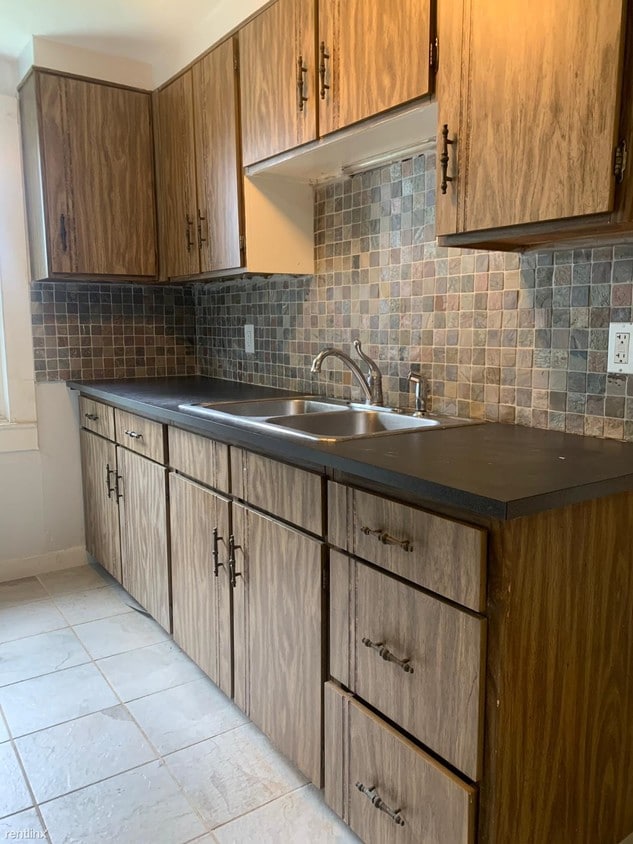 Primary Photo - 1 br, 1 bath House - 70 Stevens St