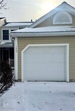 Building Photo - 1085 Sunhaven Dr