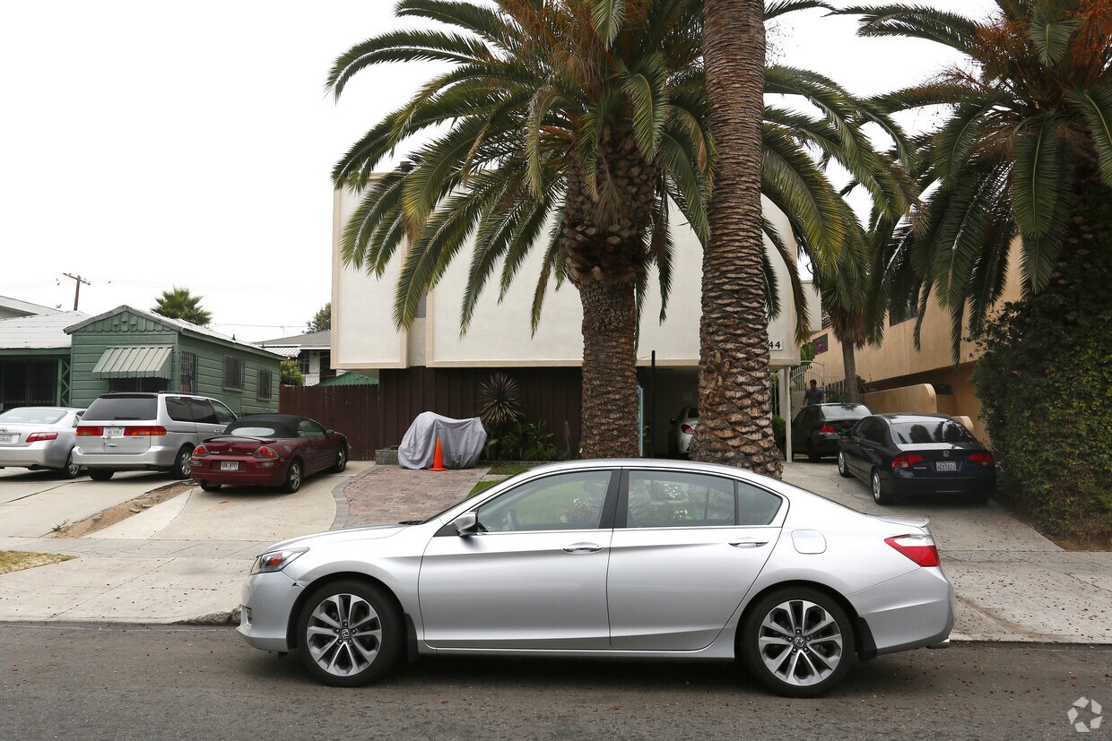 Foto del edificio - 3344 Keystone Ave