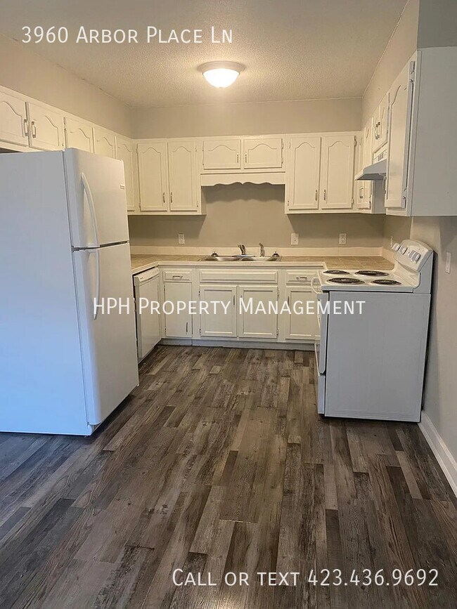 Foto del edificio - 3960 Arbor Pl Ln