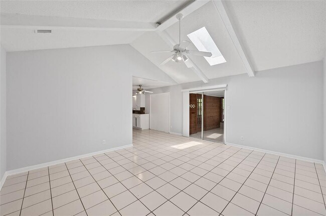 Building Photo - 5502 Salem Walk Dr