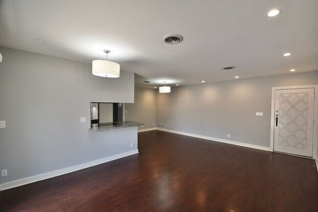 Foto del edificio - 11204 Peach Grove St