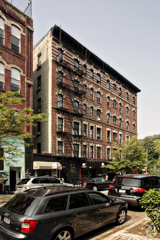 Building Photo - 136-140 Avenue C