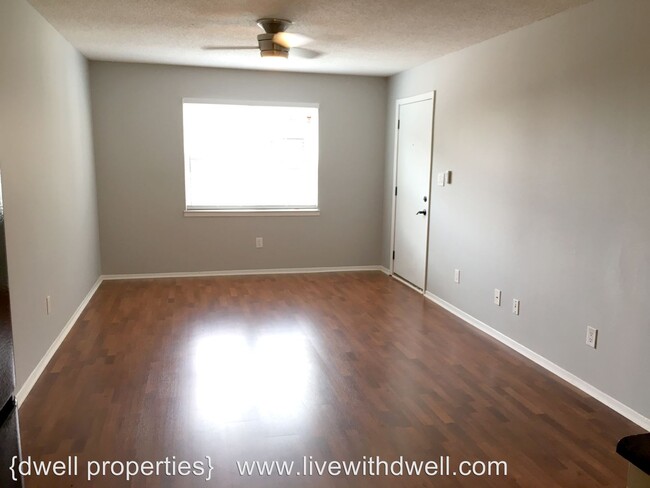 Building Photo - 3500 7th Ct S