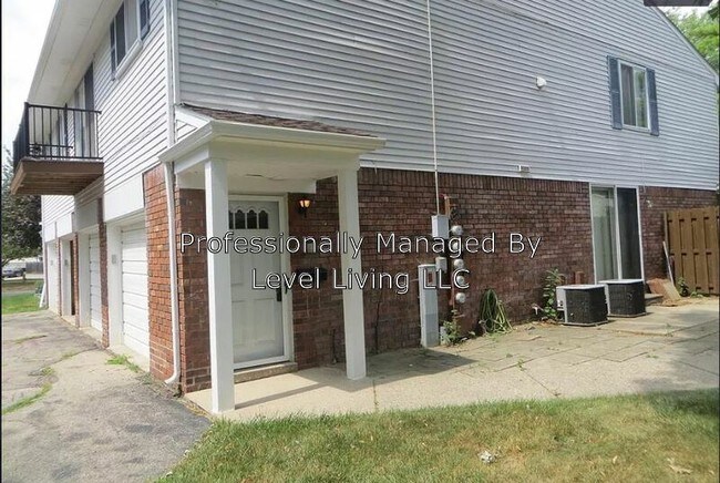 Building Photo - 24416 Quad Park Ln