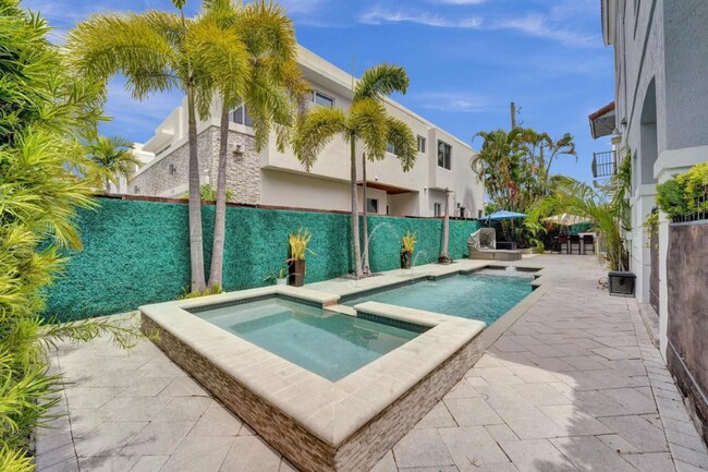Foto del edificio - 2515 NE 18th St