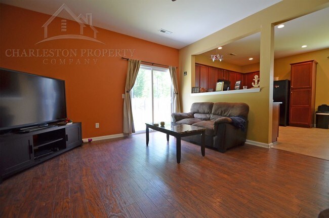 Building Photo - Three Bedroom Home in Ladson