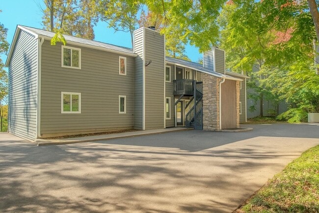 Building Photo - 116 Lookout Dr