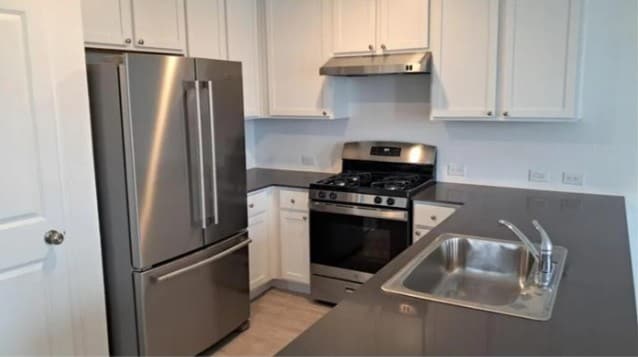 Building Photo - 3819 Millbrook Wy