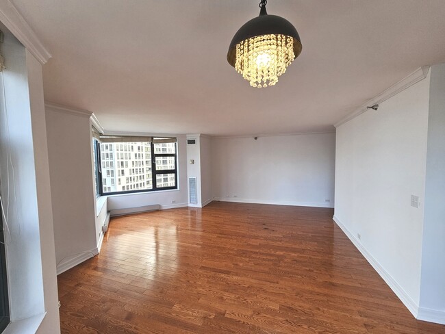 Foto del edificio - 401 E Ontario St