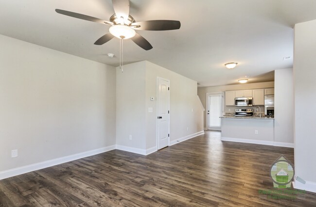 Building Photo - 113 Sitton Dr