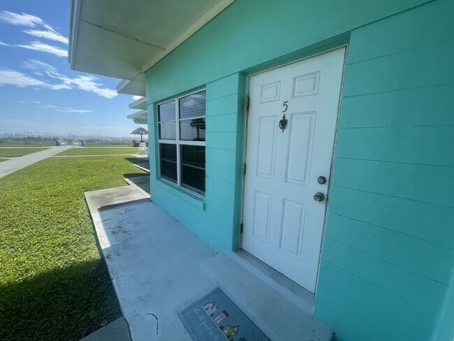 Foto del edificio - 1365 S Atlantic Ave