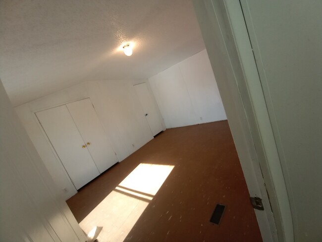 Foto del edificio - 901 S Council Rd